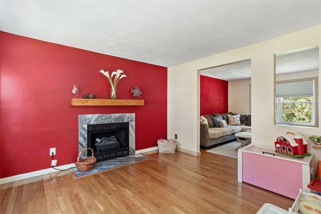 10 Sycamore Drive, Coventry, RI 02816