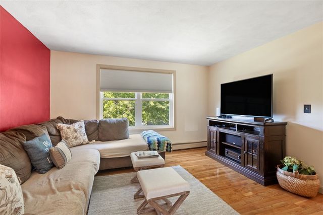 10 Sycamore Drive, Coventry, RI 02816