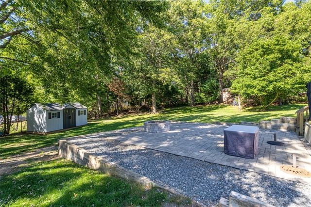 10 Sycamore Drive, Coventry, RI 02816