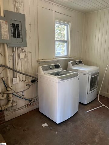 101 W Augusta Place, Greenville, SC 29605