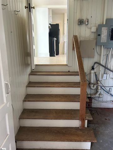 101 W Augusta Place, Greenville, SC 29605