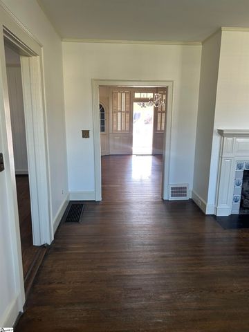 101 W Augusta Place, Greenville, SC 29605