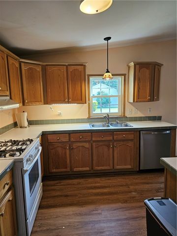 4 Darius Lane, Coventry, RI 02816