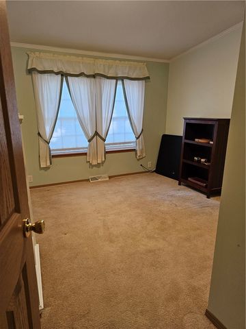4 Darius Lane, Coventry, RI 02816