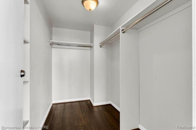 250 E Harbortown Drive 1302, Detroit, MI 48207