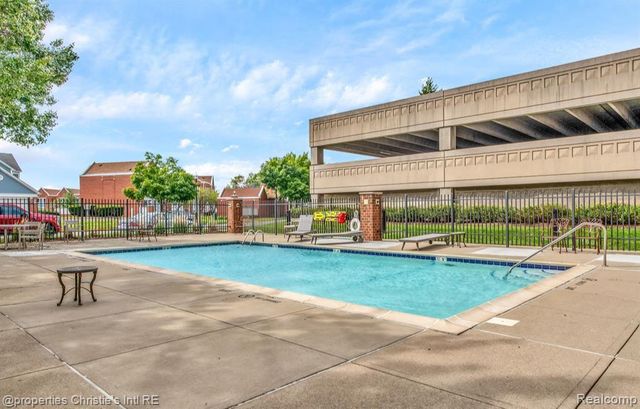 250 E Harbortown Drive 1302, Detroit, MI 48207