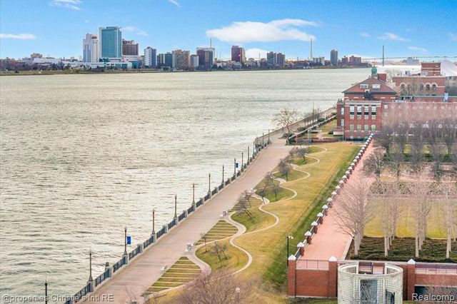 250 E Harbortown Drive 1302, Detroit, MI 48207