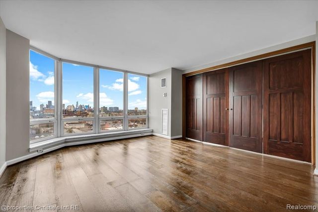 250 E Harbortown Drive 1302, Detroit, MI 48207