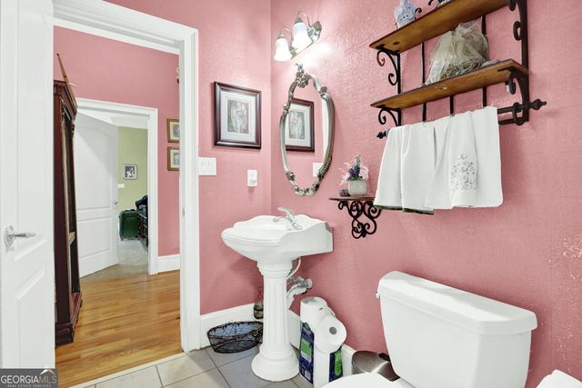 2195 Misty Oaks Drive, Buford, GA 30519