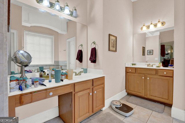 2195 Misty Oaks Drive, Buford, GA 30519
