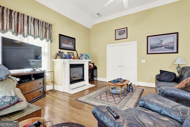 2195 Misty Oaks Drive, Buford, GA 30519