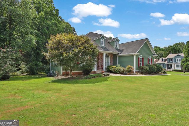 2195 Misty Oaks Drive, Buford, GA 30519