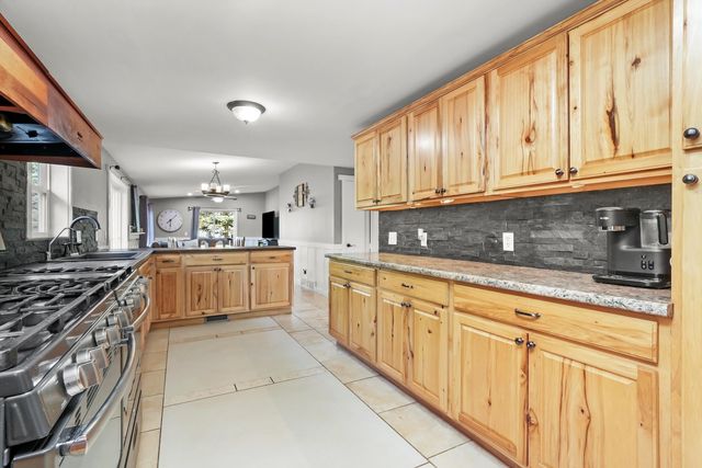 14716 Il Route 176 Highway, Woodstock, IL 60098