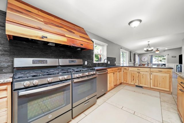 14716 Il Route 176 Highway, Woodstock, IL 60098