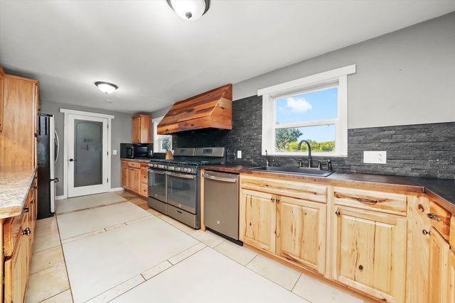 14716 Il Route 176 Highway, Woodstock, IL 60098