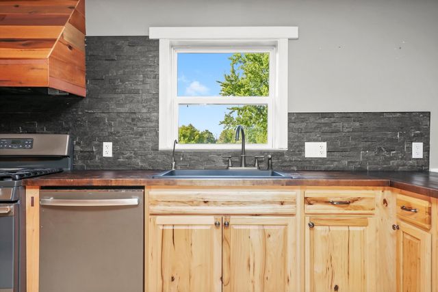 14716 Il Route 176 Highway, Woodstock, IL 60098