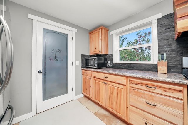 14716 Il Route 176 Highway, Woodstock, IL 60098