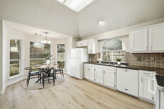 7604 Kiva DR, Austin, TX 78749