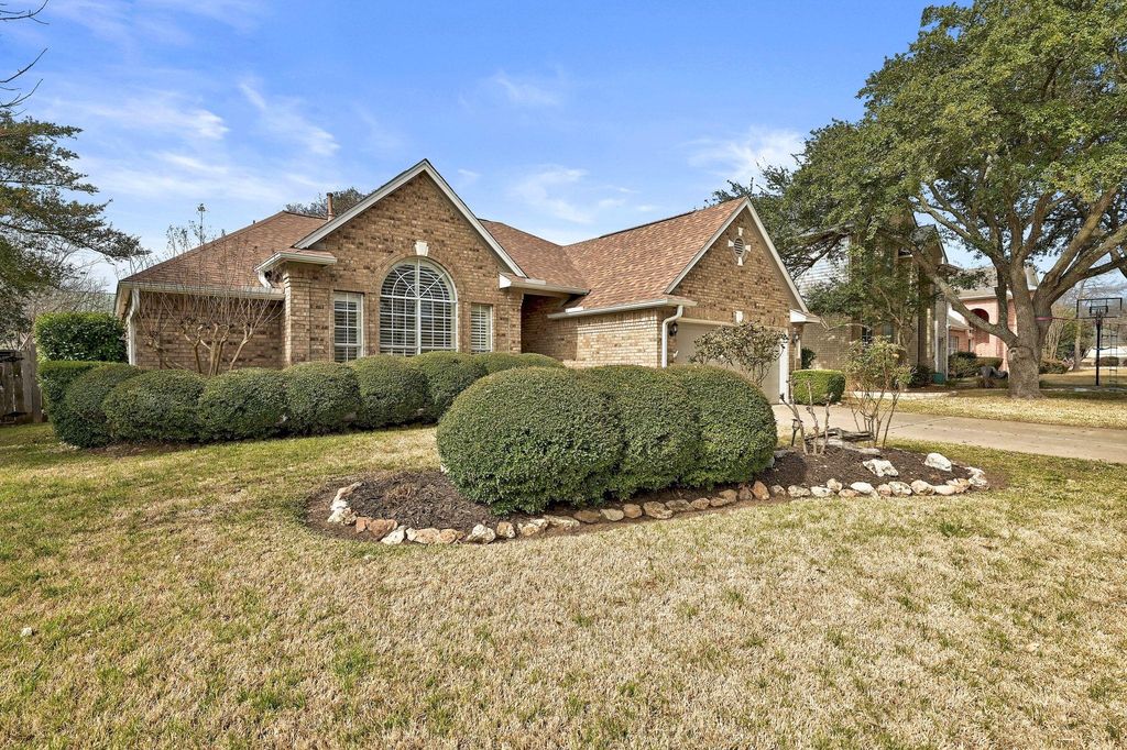 7604 Kiva DR, Austin, TX 78749