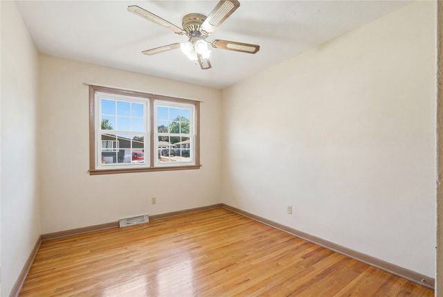 1530 McGowan Boulevard, Marion, IA 52302