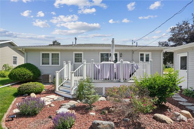 1530 McGowan Boulevard, Marion, IA 52302