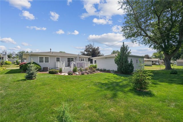 1530 McGowan Boulevard, Marion, IA 52302