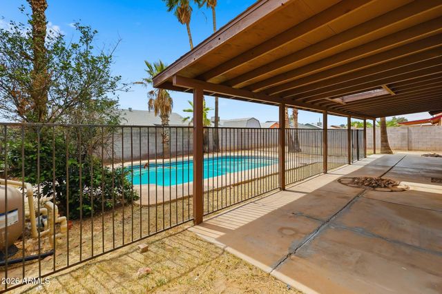 9001 W CINNABAR Avenue, Peoria, AZ 85345