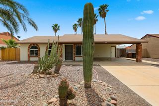 9001 W CINNABAR Avenue, Peoria, AZ 85345