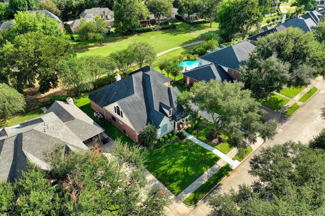 2522 Colonel Court Drive, Richmond, TX 77406