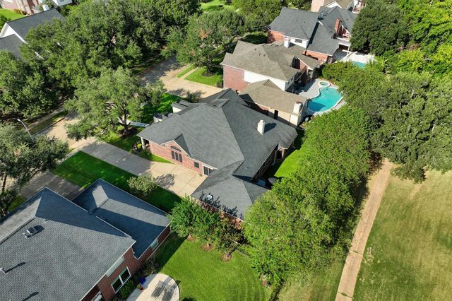 2522 Colonel Court Drive, Richmond, TX 77406