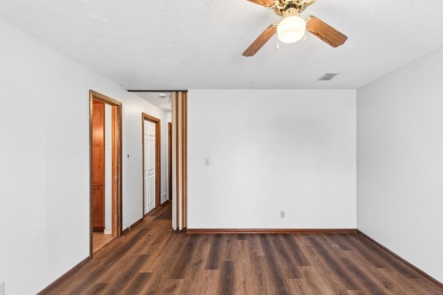 2511 Rose Avenue E, Maplewood, MN 55119