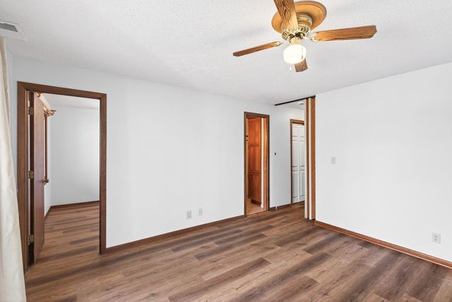 2511 Rose Avenue E, Maplewood, MN 55119