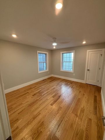 17 Bond St A, Somerville, MA 02145