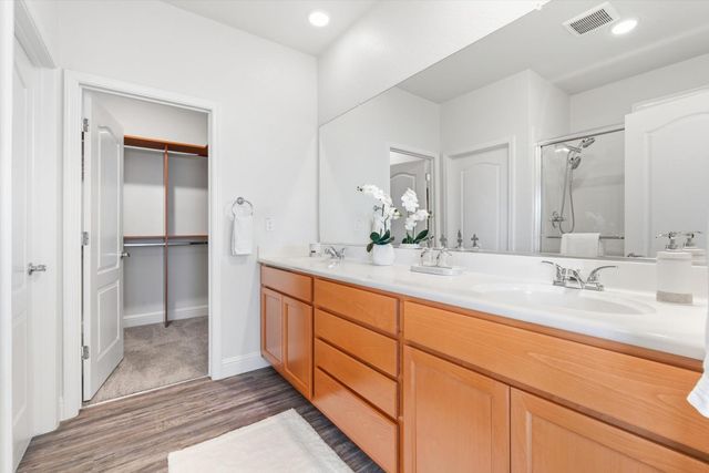 42 Huddlestone Cir, Roseville, CA 95661