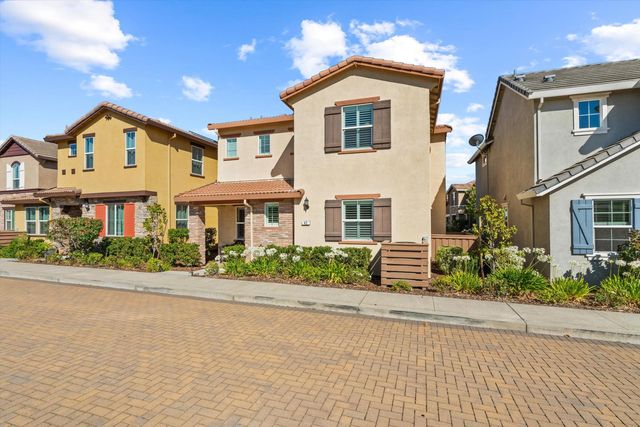42 Huddlestone Cir, Roseville, CA 95661