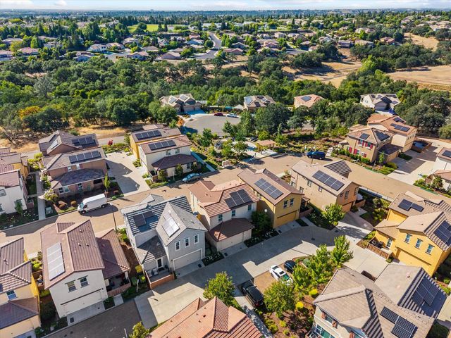 42 Huddlestone Cir, Roseville, CA 95661