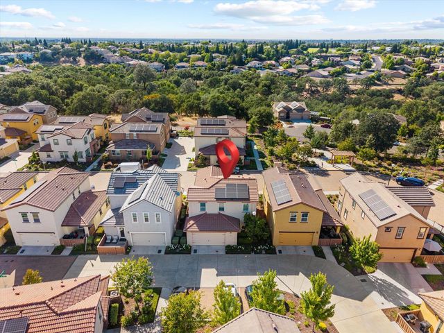 42 Huddlestone Cir, Roseville, CA 95661