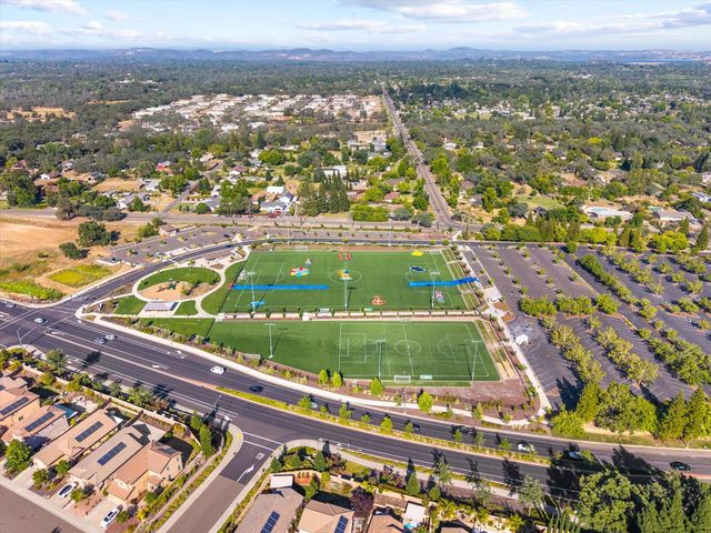 42 Huddlestone Cir, Roseville, CA 95661