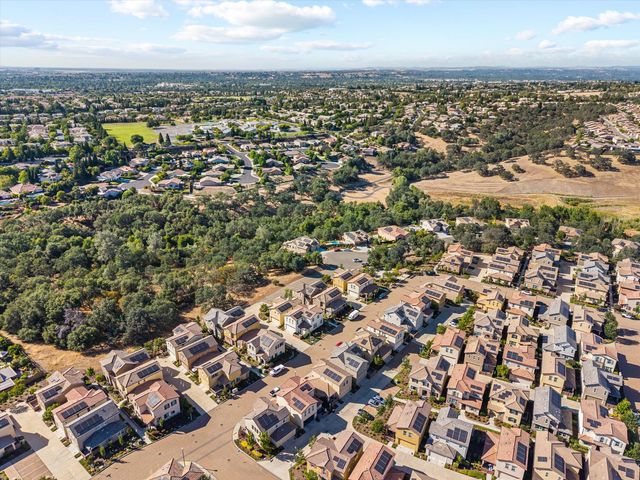 42 Huddlestone Cir, Roseville, CA 95661