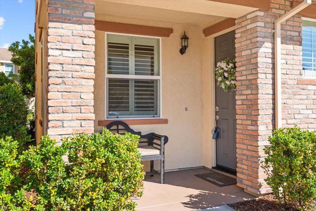 42 Huddlestone Cir, Roseville, CA 95661