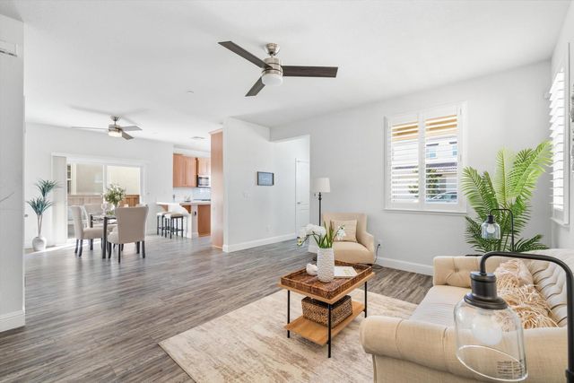42 Huddlestone Cir, Roseville, CA 95661