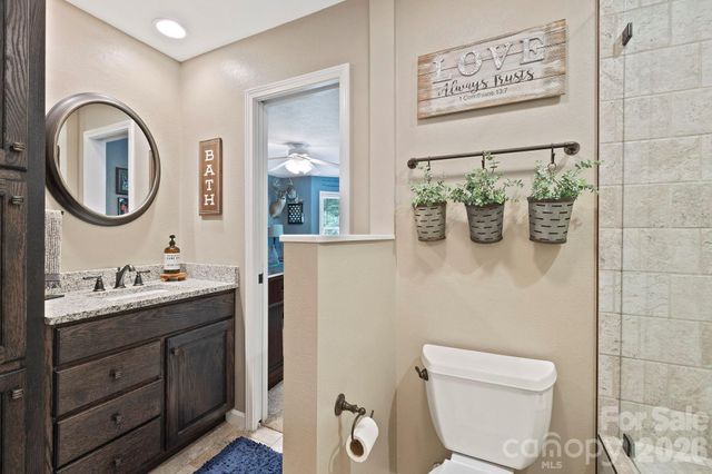 21 School House Road, Pisgah Forest, NC 28768