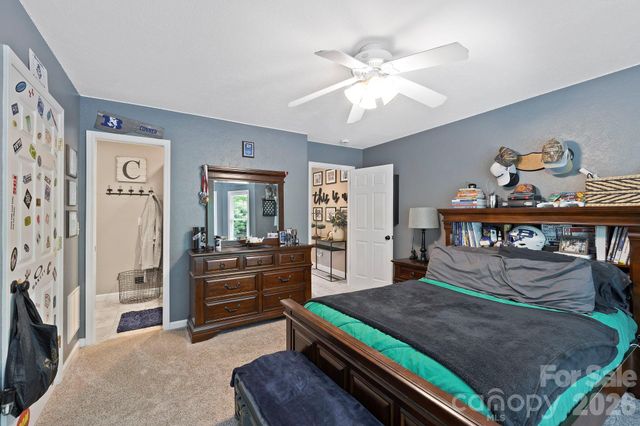 21 School House Road, Pisgah Forest, NC 28768