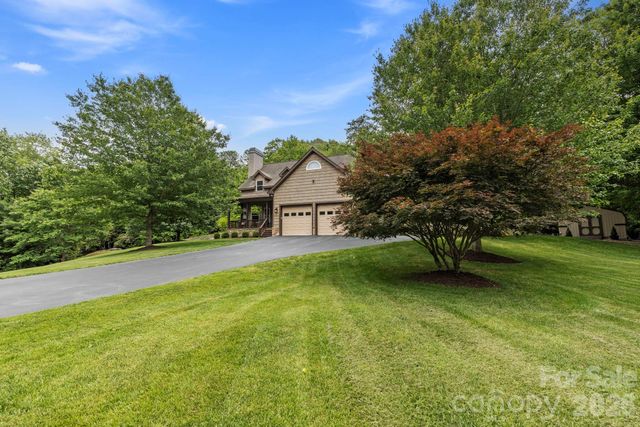 21 School House Road, Pisgah Forest, NC 28768