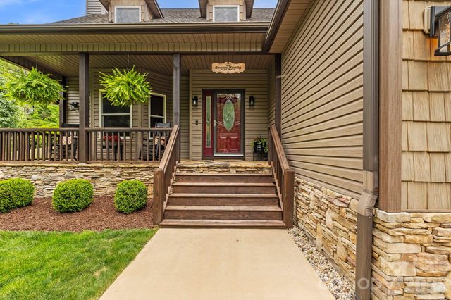 21 School House Road, Pisgah Forest, NC 28768