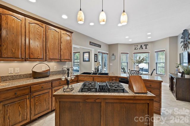 21 School House Road, Pisgah Forest, NC 28768