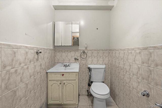 14415 Lux Road, Jamaica, NY 11435