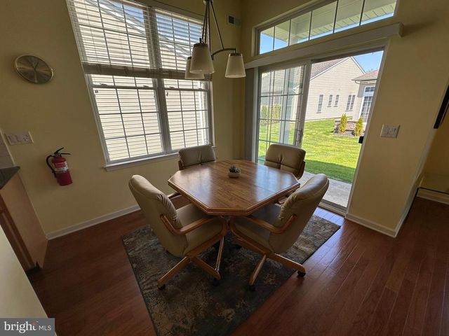 35 GALILEO DR, Cranbury, NJ 08512