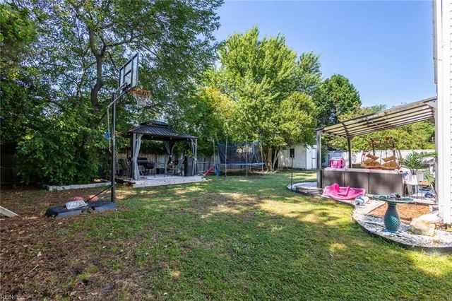 208 Doctor DR, Virginia Beach, VA 23452