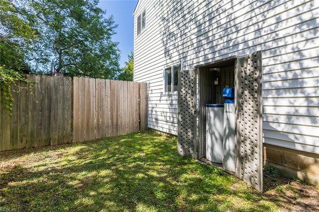 208 Doctor DR, Virginia Beach, VA 23452